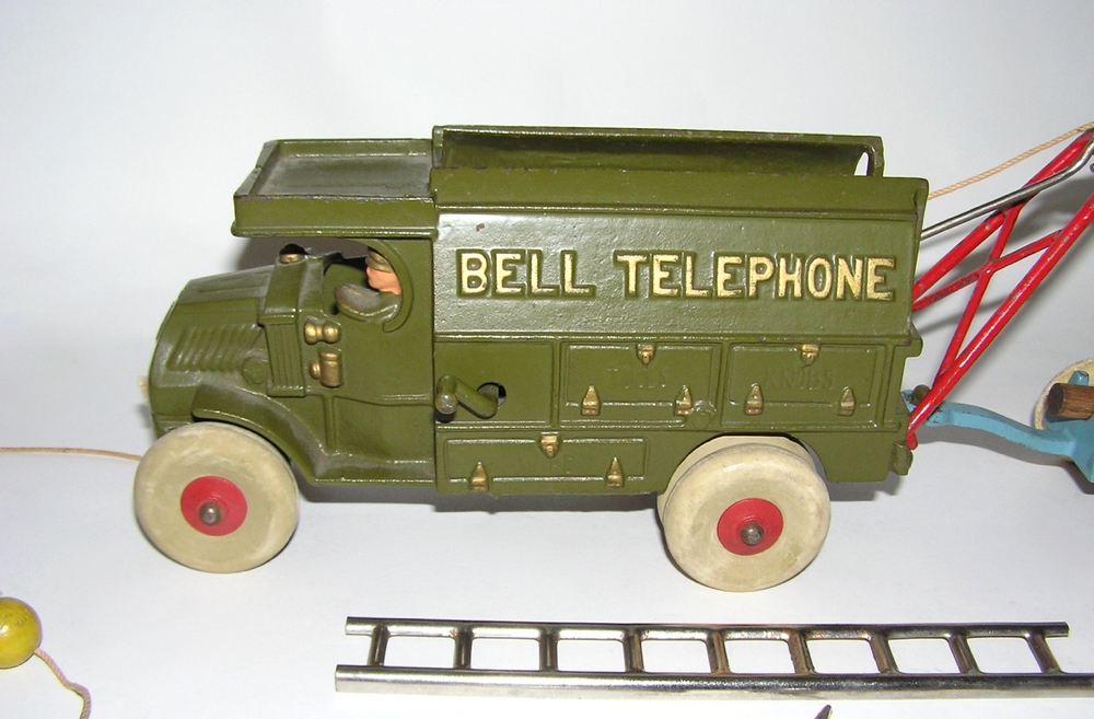 hubley bell telephone truck