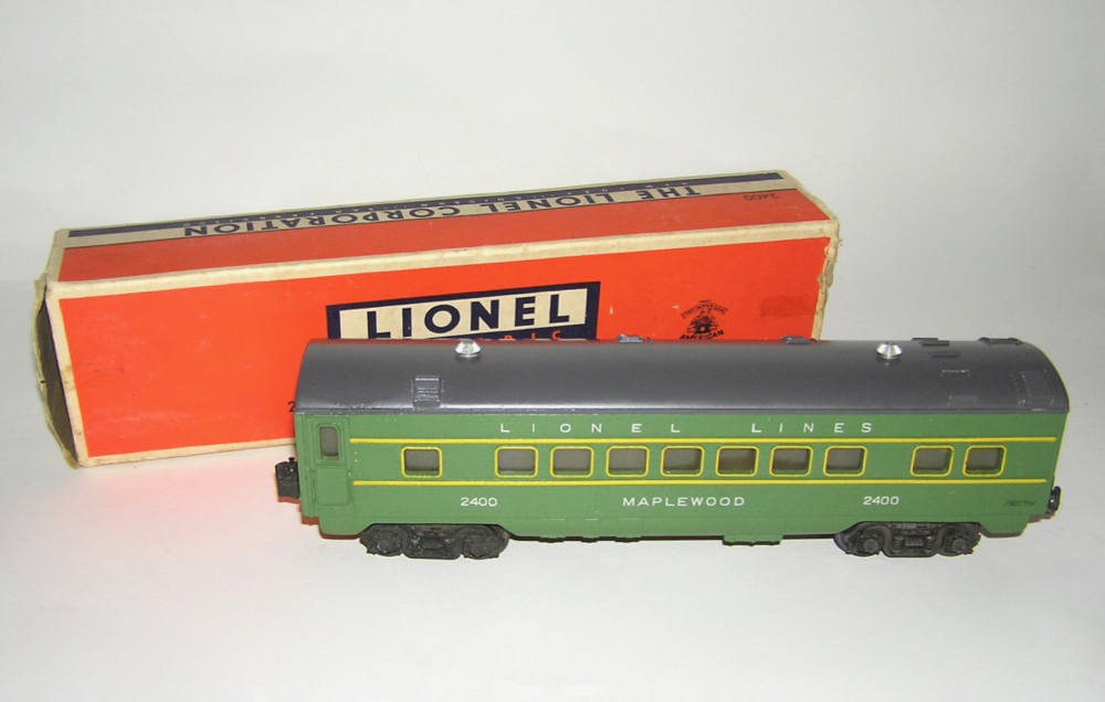 Set of (3) Lionel O gauge Passenger Cars 2400, 2401 2402 OBs