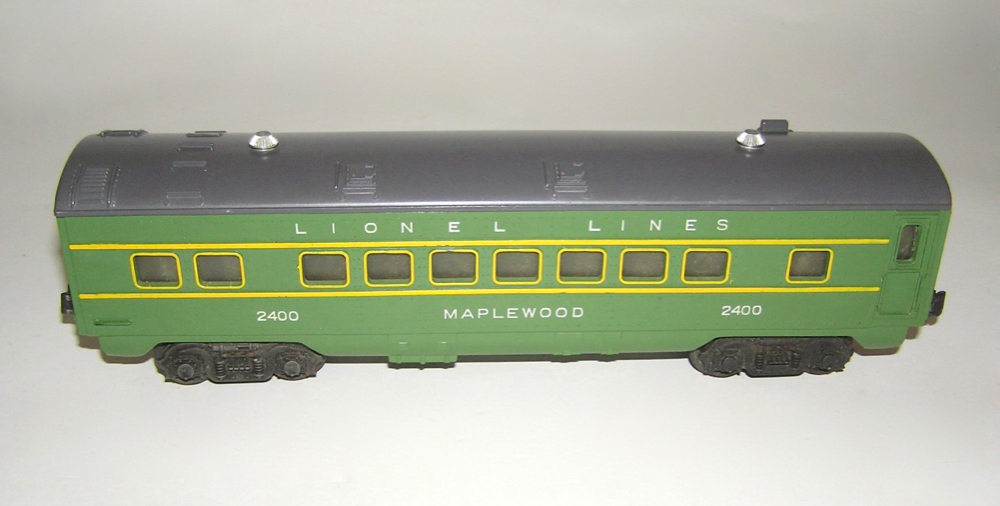 Set of (3) Lionel O gauge Passenger Cars 2400, 2401 2402 OBs