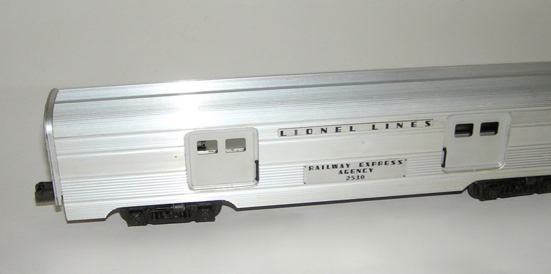 2530 Lionel Lines / REA Baggage Car (7) - All Aboard Train Shoppe